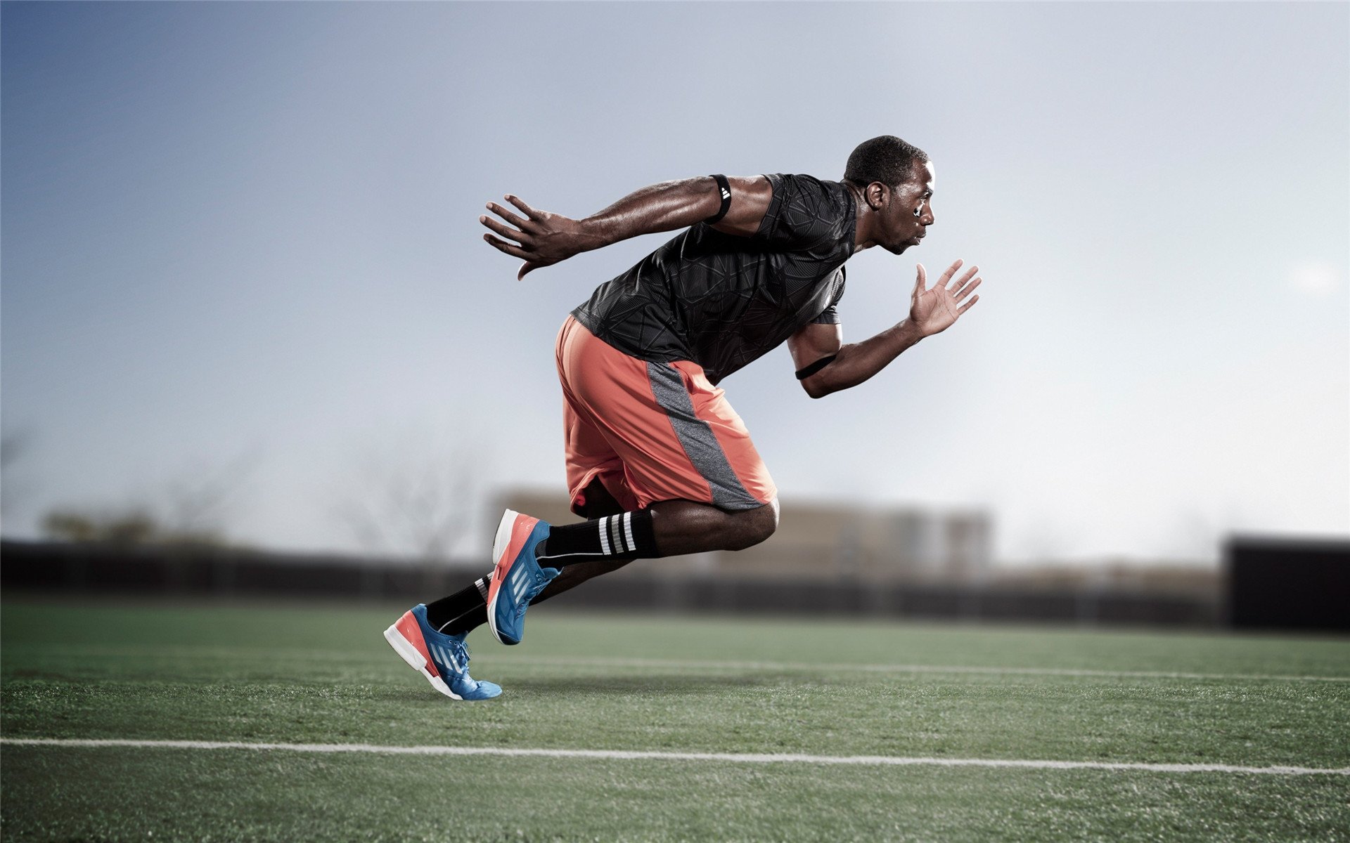 “全球极限巡游：穿越五大洲的赛车传奇”，国外极限赛道