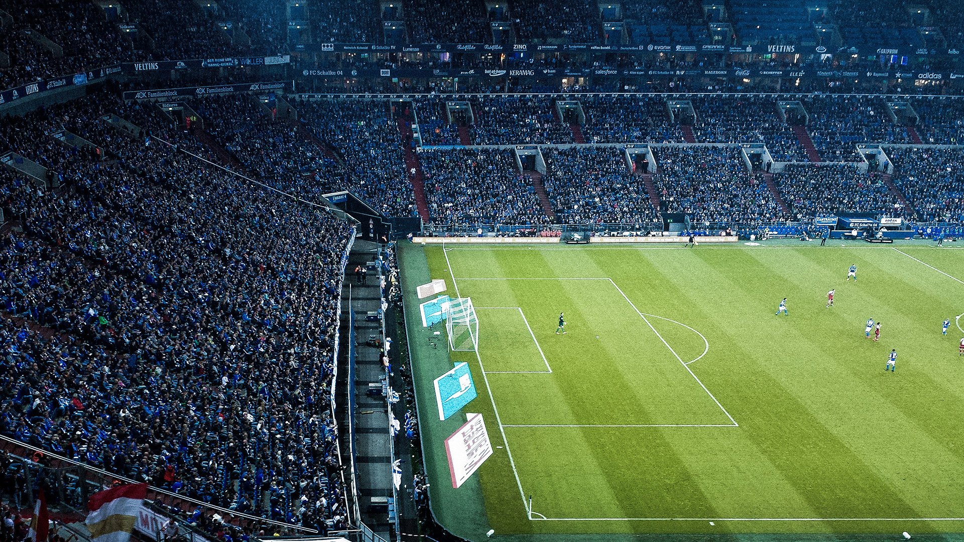 拜仁主场大胜,提前锁定晋级资格,拜仁各项赛事连胜